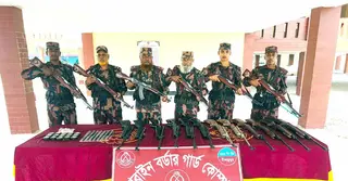 সাতক্ষীরায় বিজিবির অভিযানে অস্ত্র ও গুলি উদ্ধার